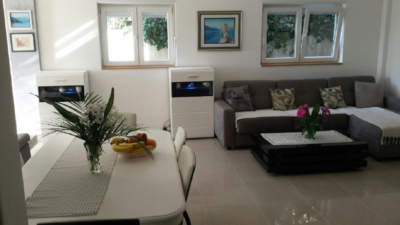 Apartamento Bellissimo Herceg Novi Exterior foto